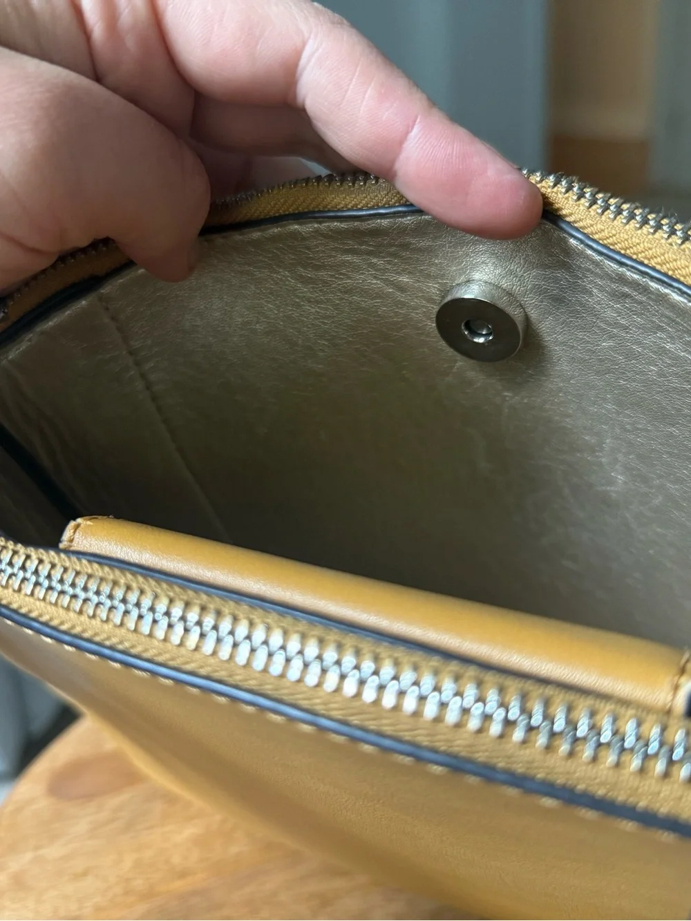 NINE WEST CROSSBODY